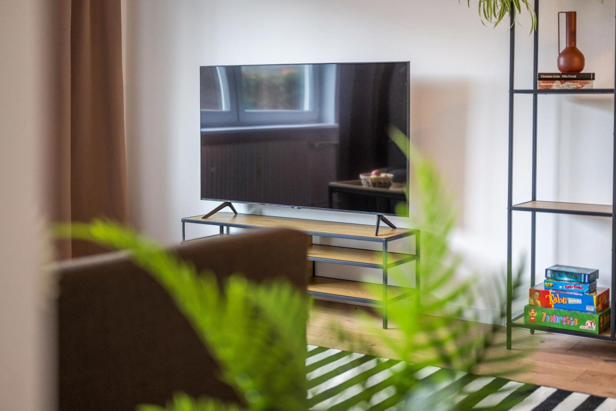 Neu: 100M² - Ideal Fuer Familien/Geschaeftsr. - Hbf Koblenz  Bagian luar foto
